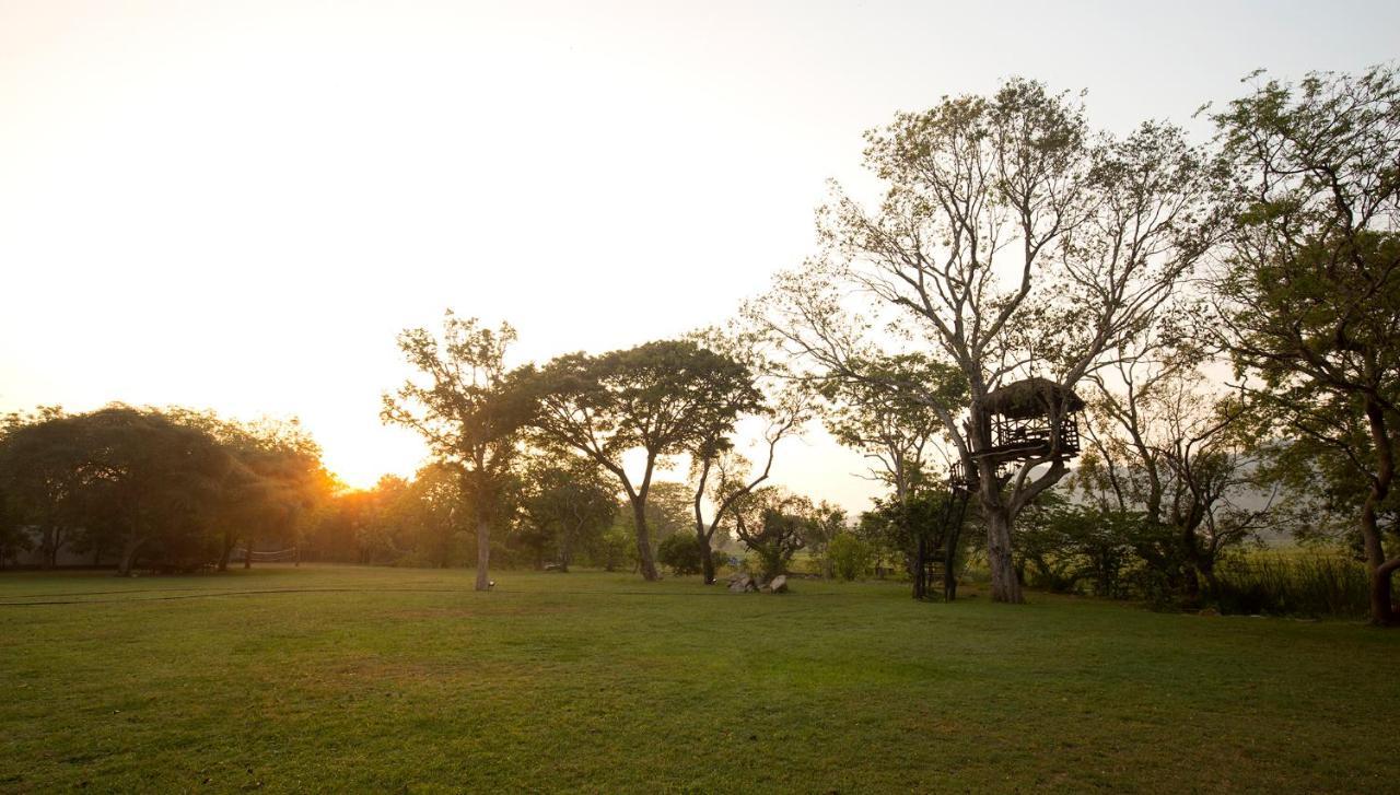 Grand Tamarind Lake Kataragama Buitenkant foto