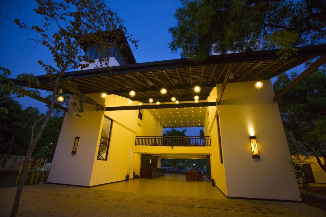 Grand Tamarind Lake Kataragama Buitenkant foto