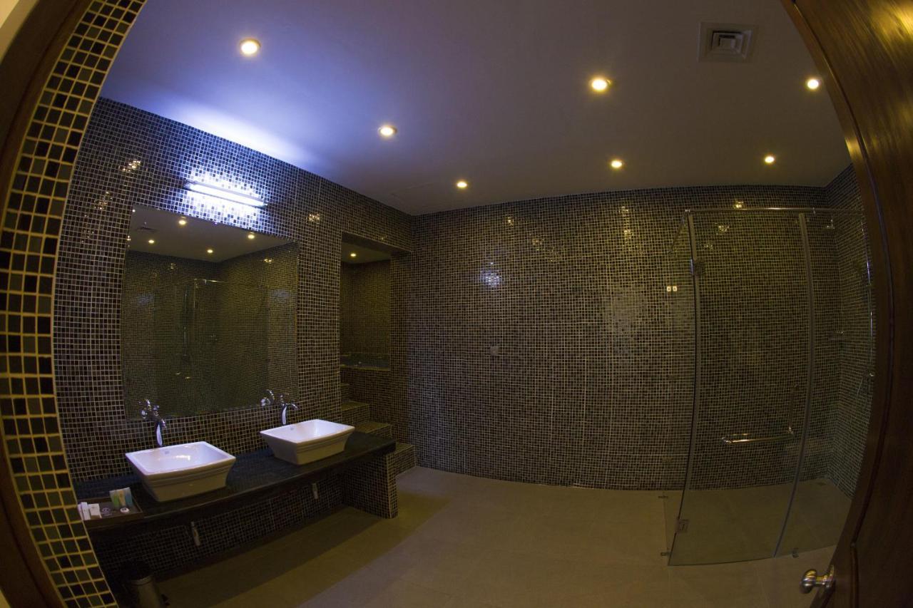 Grand Tamarind Lake Kataragama Kamer foto