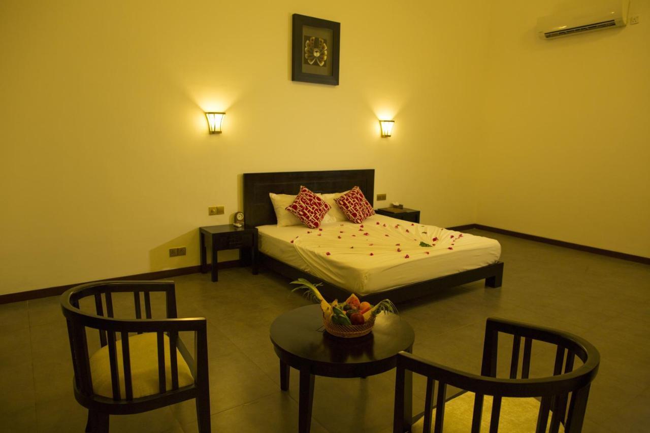 Grand Tamarind Lake Kataragama Kamer foto